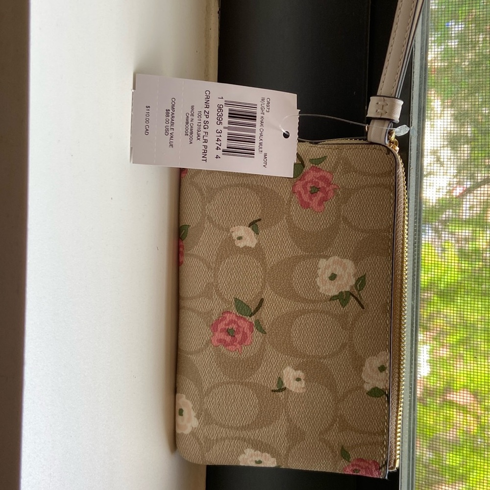 COACH wristlet NWT